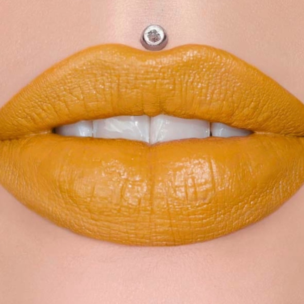 Jeffree Star Extending the Olive Branch Velvet Trap